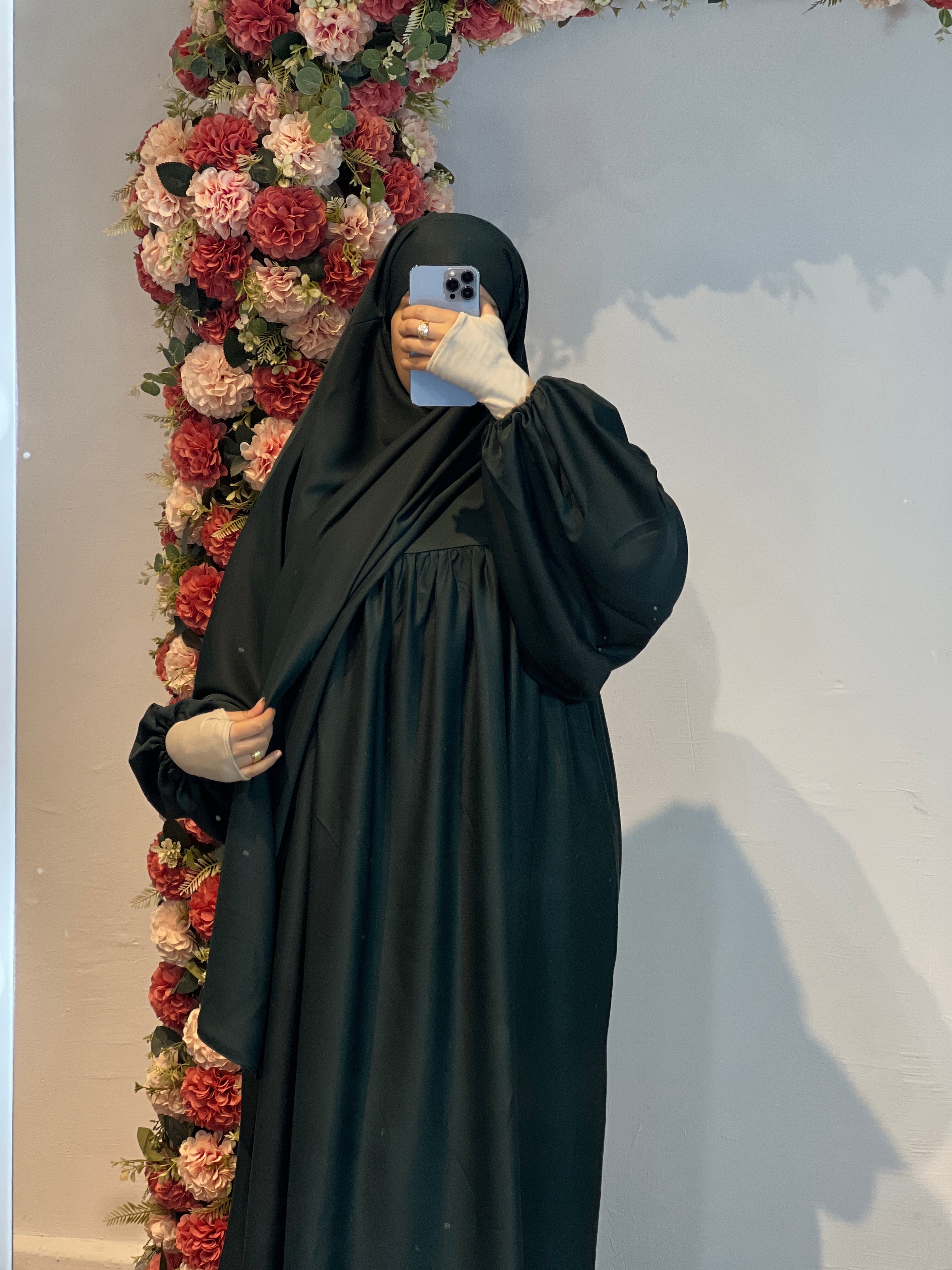 حجاب بيلا